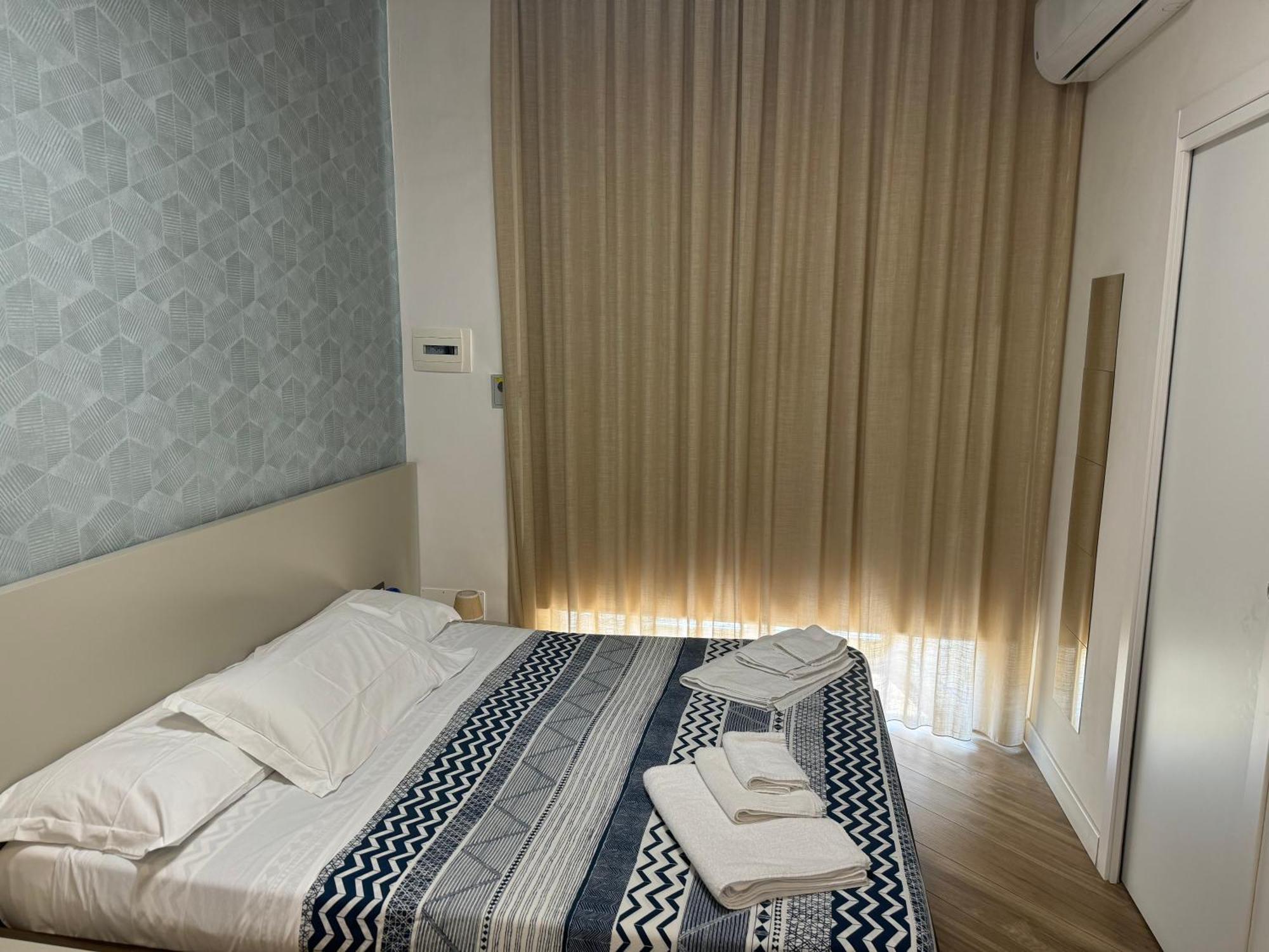 Rooms Garibaldi Napoli Dış mekan fotoğraf