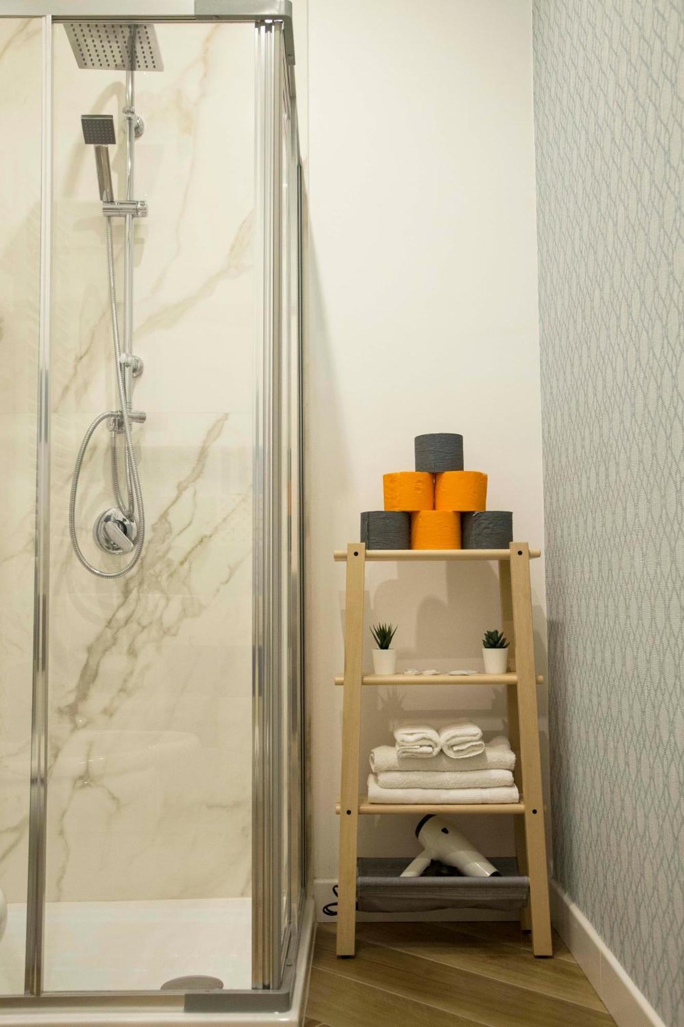 Rooms Garibaldi Napoli Dış mekan fotoğraf