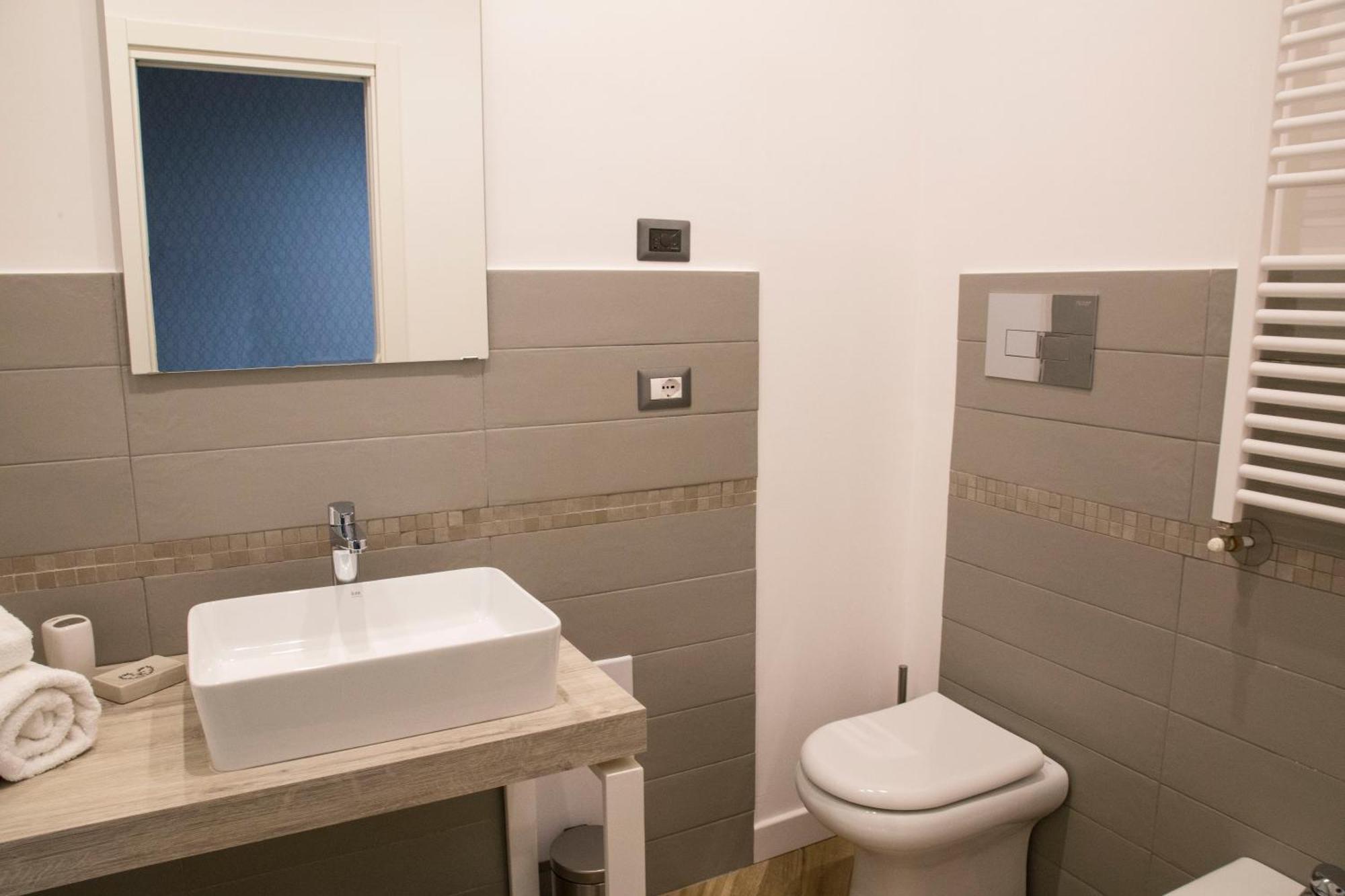 Rooms Garibaldi Napoli Dış mekan fotoğraf