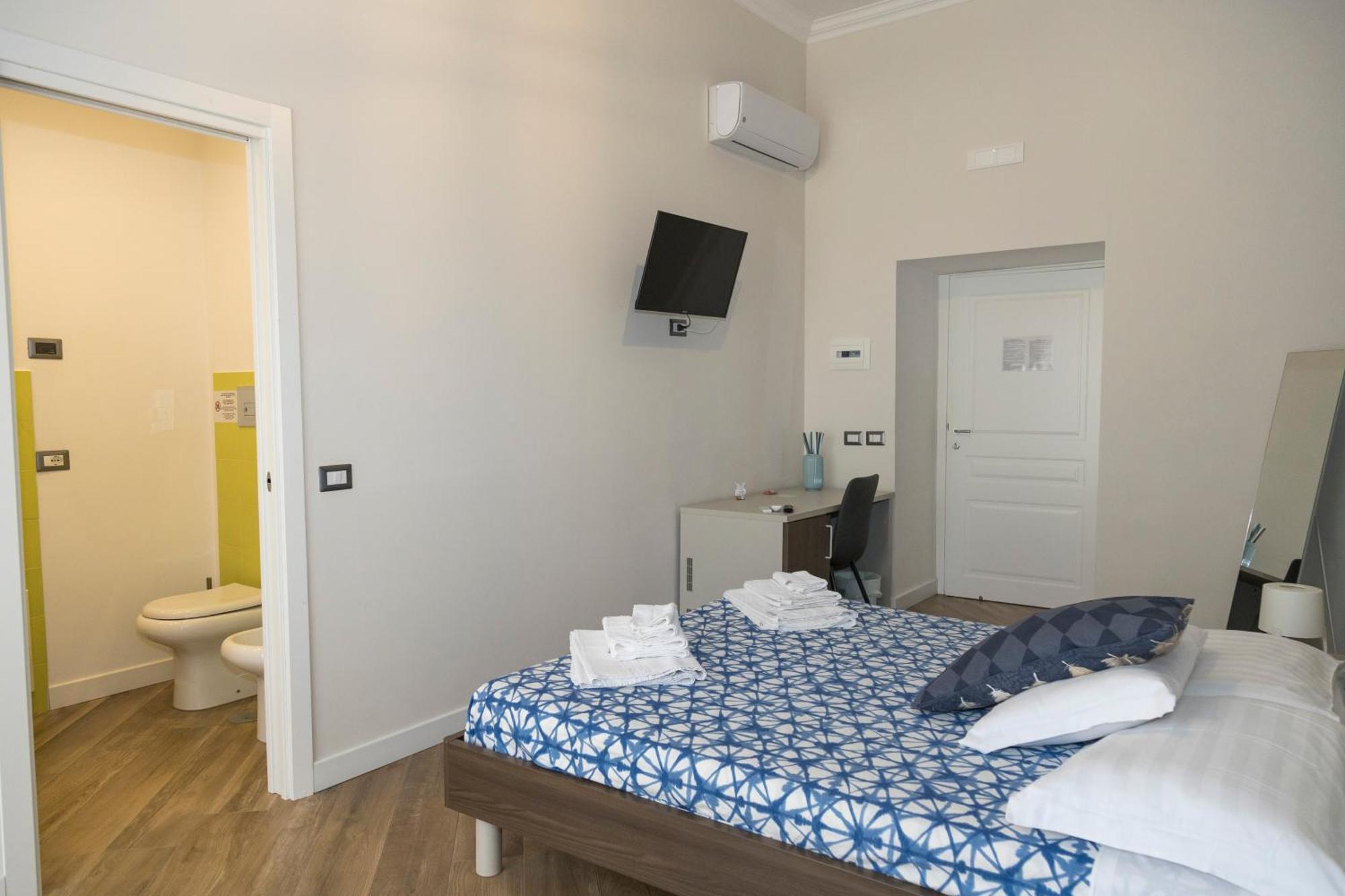 Rooms Garibaldi Napoli Dış mekan fotoğraf