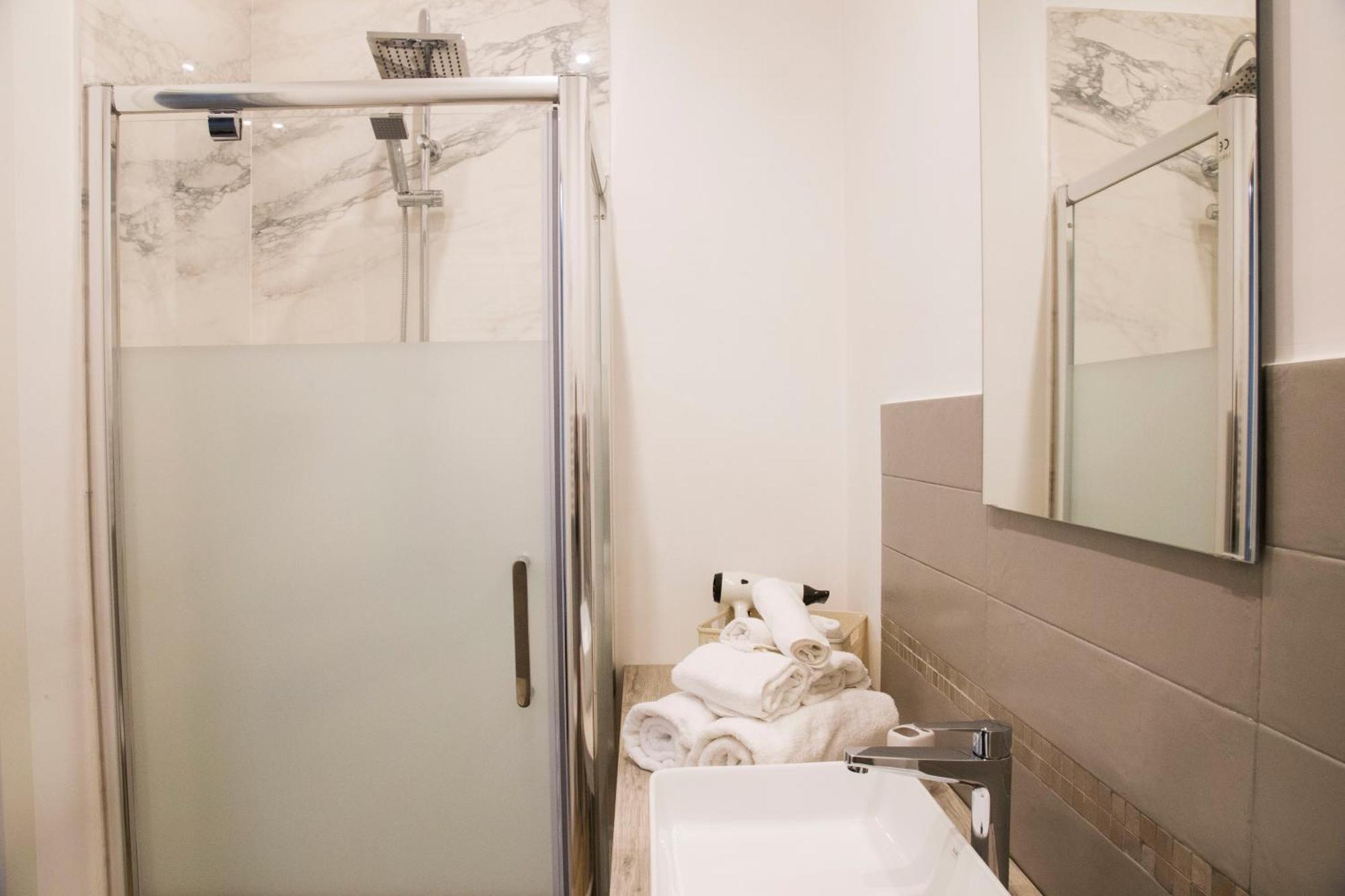Rooms Garibaldi Napoli Dış mekan fotoğraf