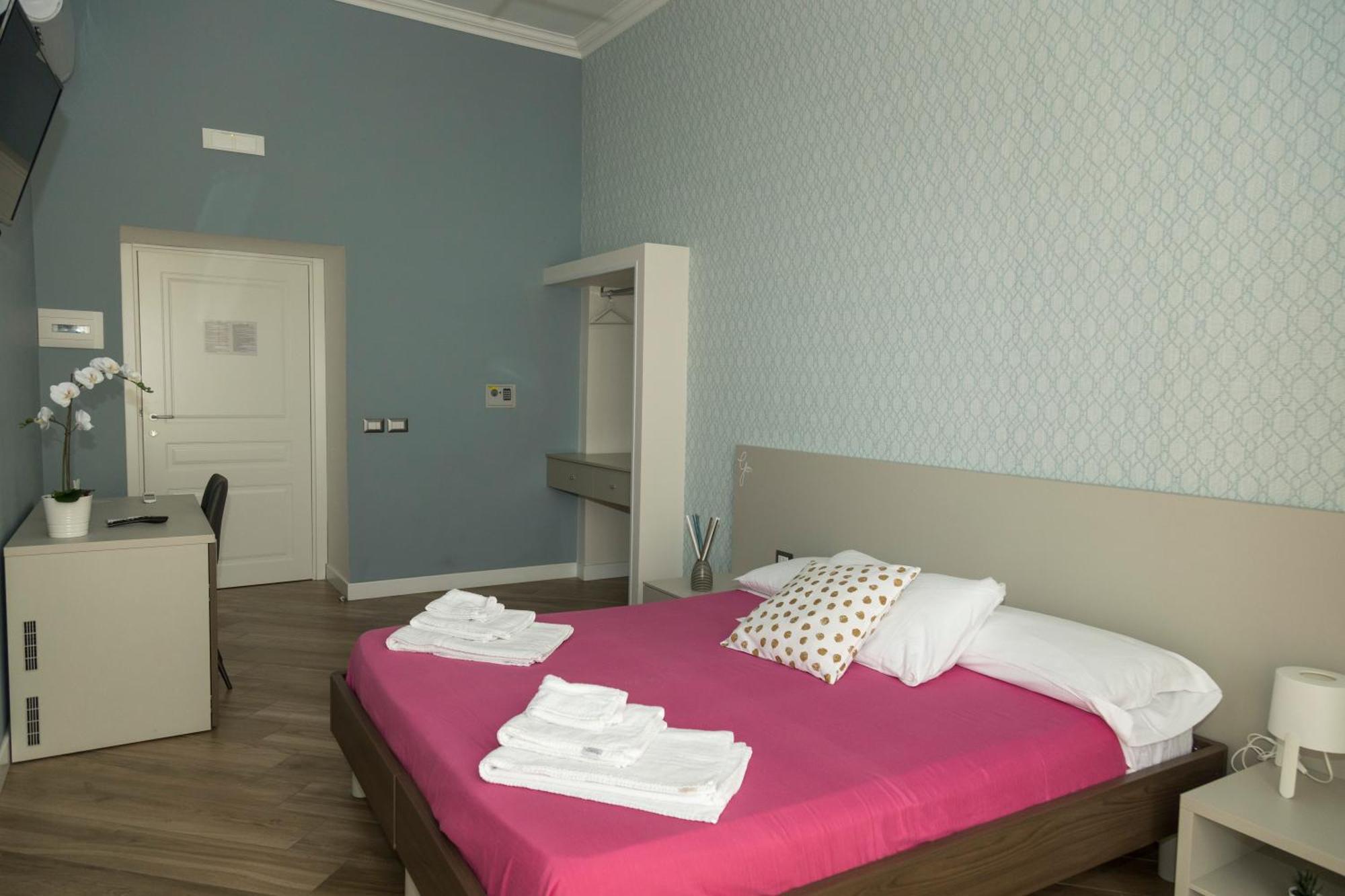 Rooms Garibaldi Napoli Dış mekan fotoğraf