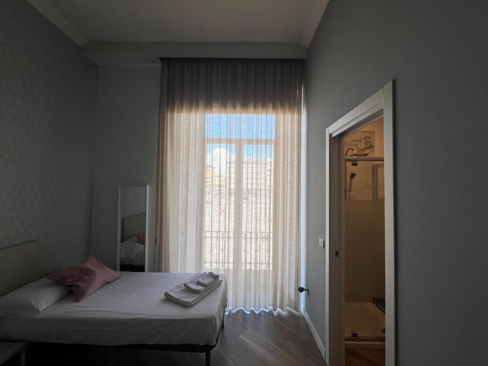 Rooms Garibaldi Napoli Dış mekan fotoğraf